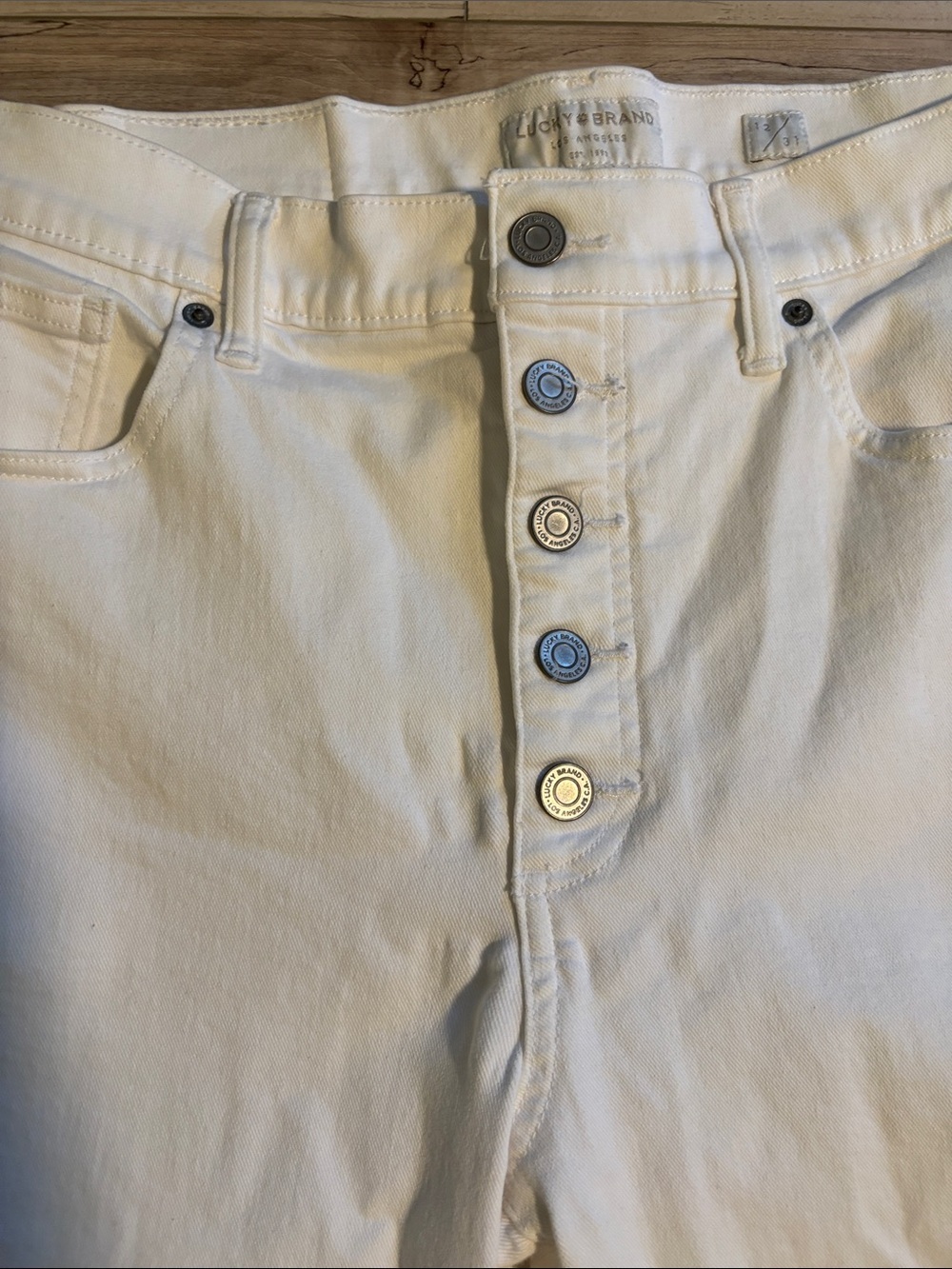 Lucky Brand High-Rise Button-Fly Bridgette Crop - Picture 3 of 5